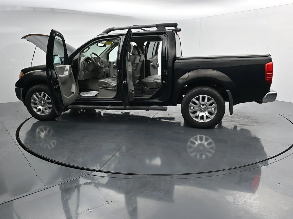 Used 2012 Black Nissan SL image 40