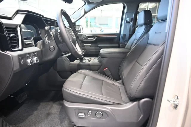2026 GMC Sierra 1500 Denali - Photo 13