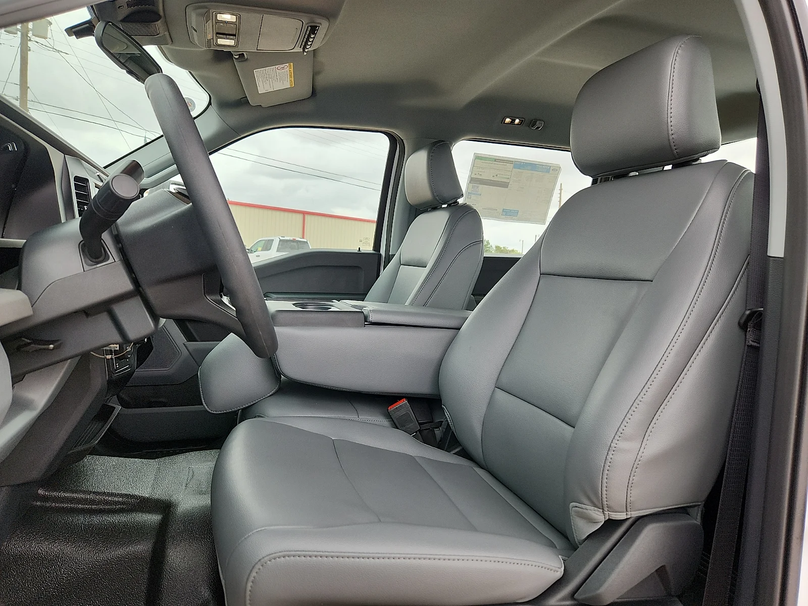 New 2026 Oxford White Ford F-250® XL image 17