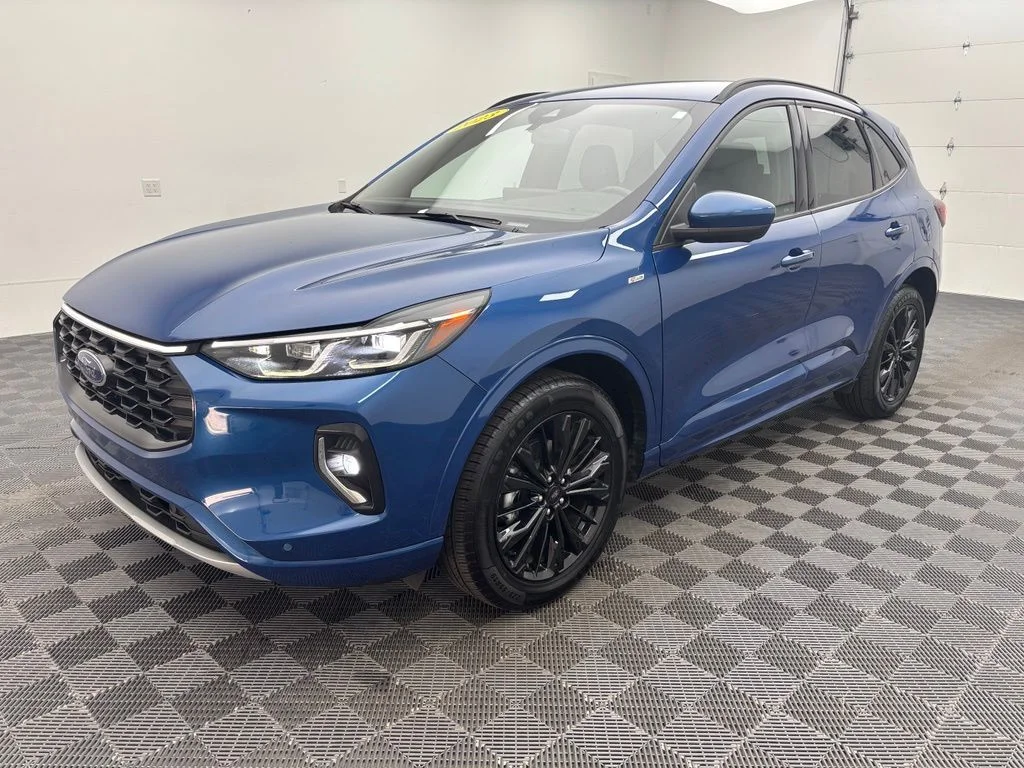 Used 2023 Blue Ford ST-Line Elite image 13
