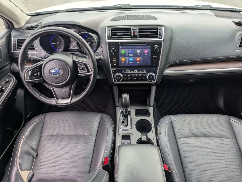 Used 2019 White Subaru 2.5i image 18