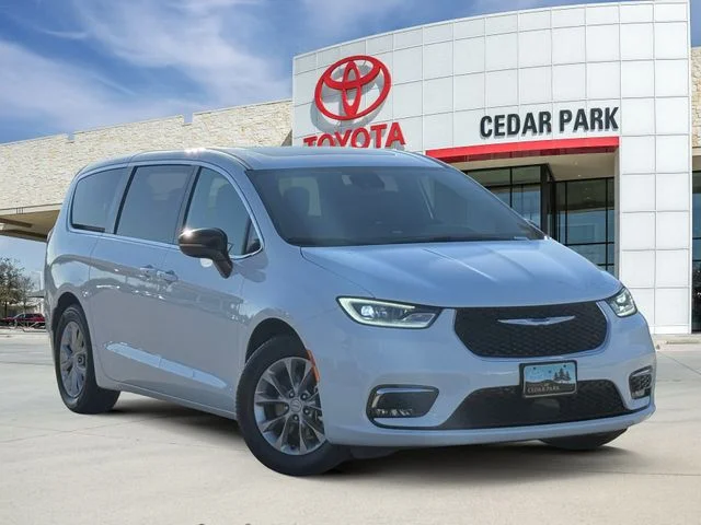 2026 Chrysler Pacifica