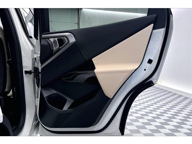 New 2026 Alpine White BMW 30 xDrive image 32