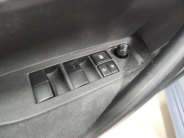 Used 2022 Celestite Toyota LE image 21