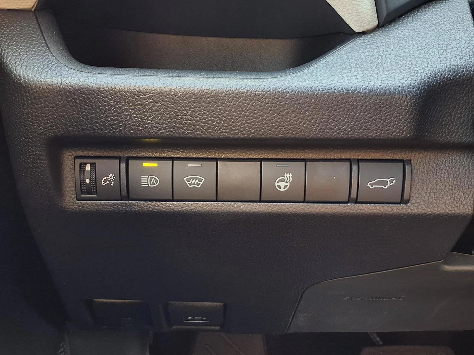 Certified Used 2025 Magnetic Gray Metallic Toyota XLE Premium image 14