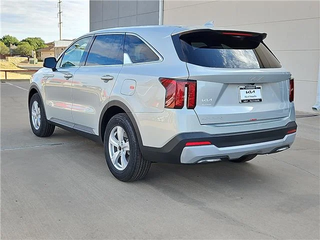 New 2026 Ivory Silver KIA LX Front-Wheel Drive image 2