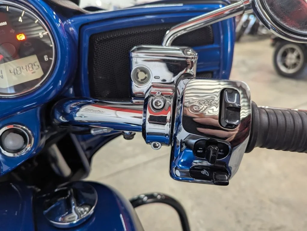 Certified Used 2018 BRILLIANT BLUE Indian Motorcycle  image 13