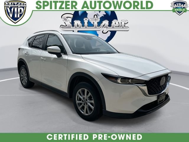 2023 Mazda CX-5 S Preferred package Auto AWD's photo