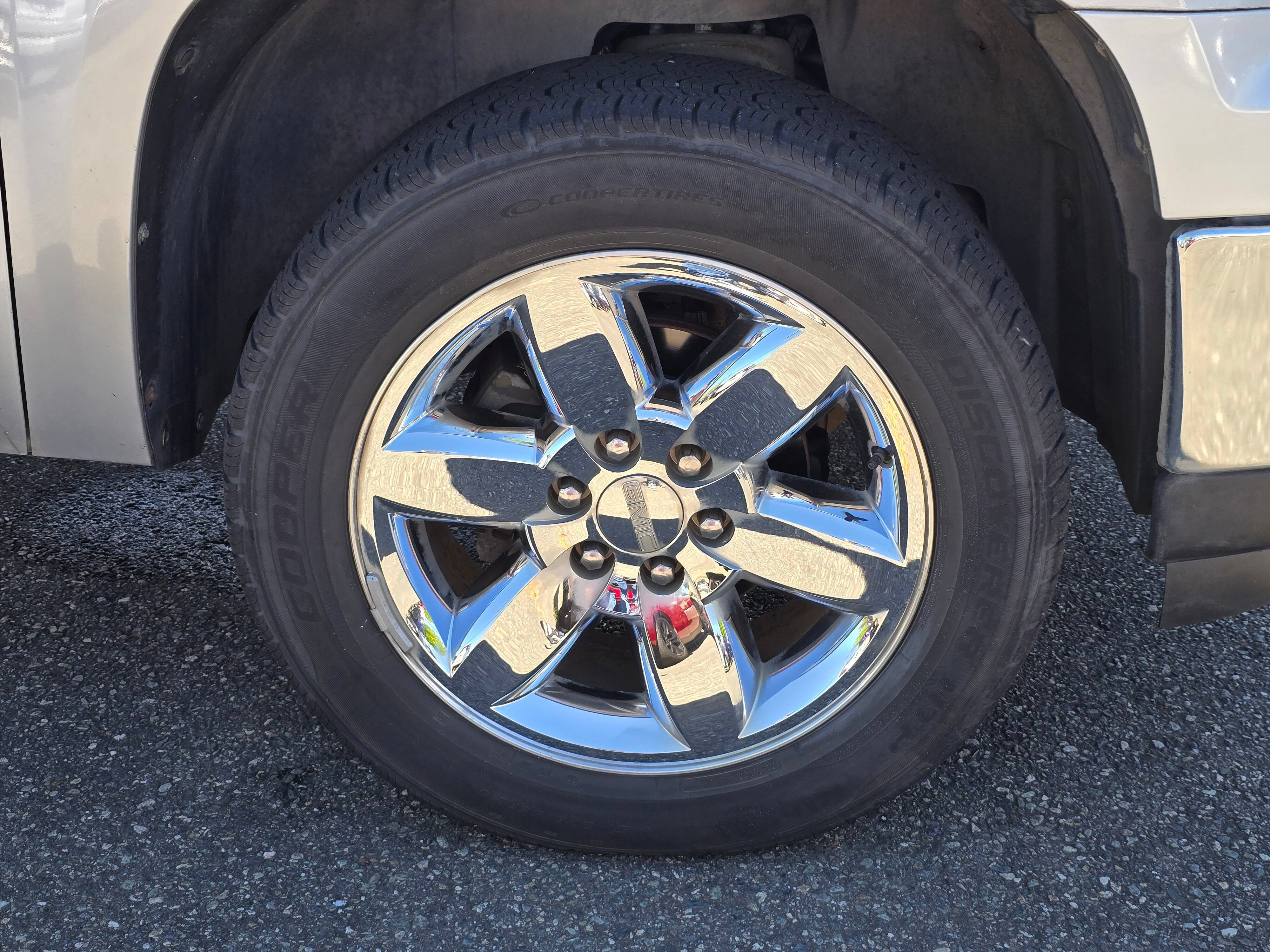 Used 2013 QUICKSILVER METALLIC GMC SLE image 9