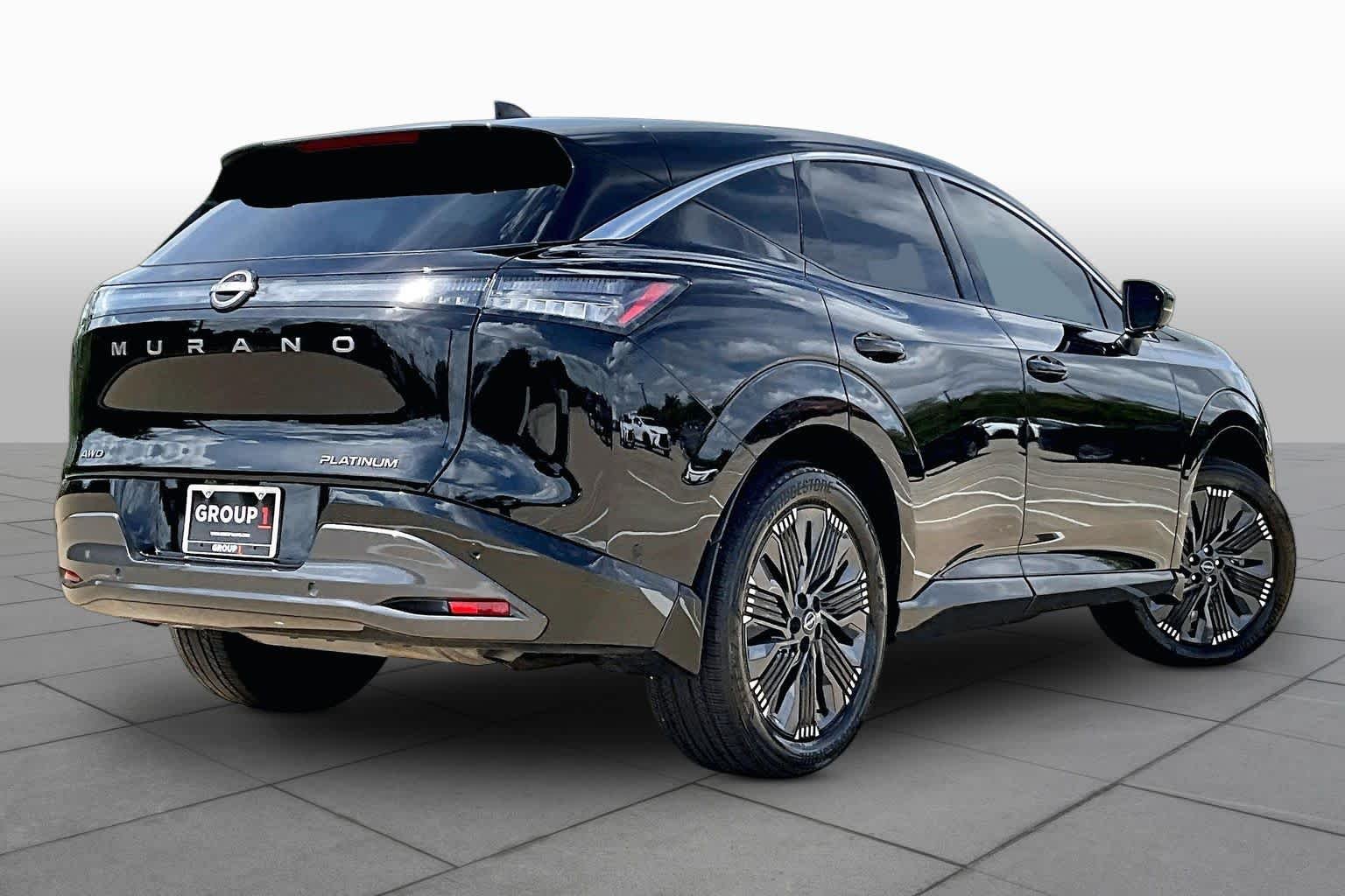 Used 2025 Super Black Nissan Platinum image 13