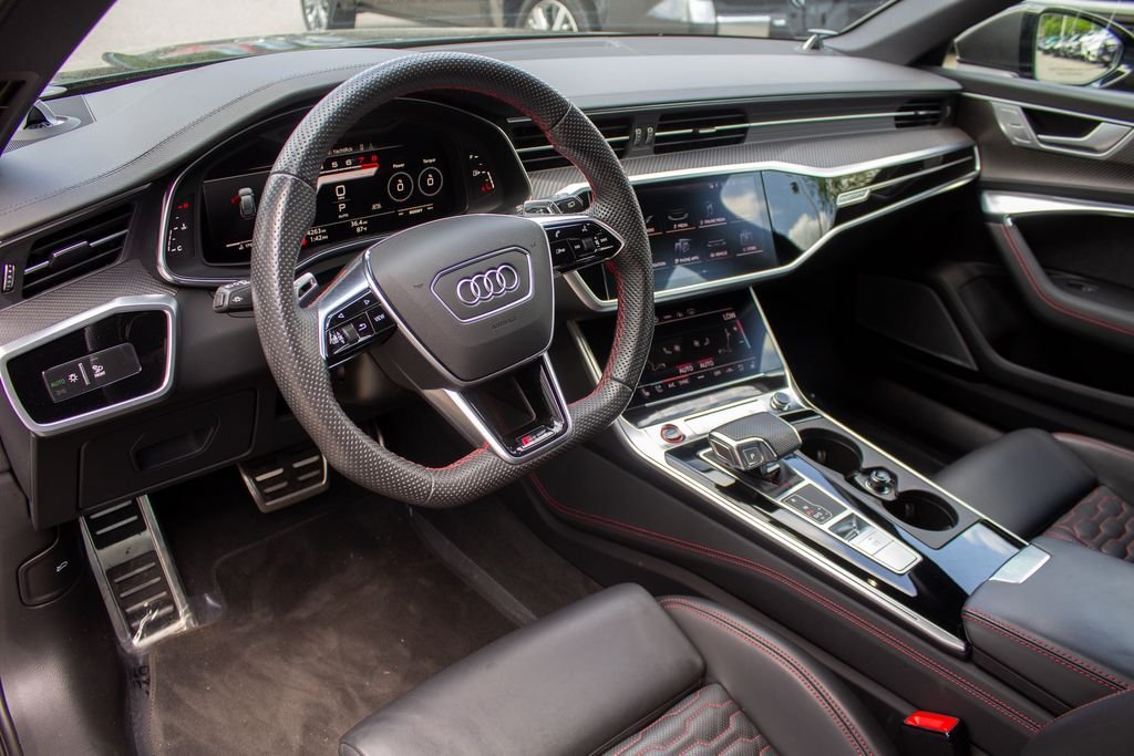 Used 2024 Mythos Black Metallic Audi 4.0T image 11