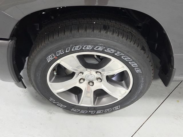New 2026 Granite Crystal Metallic Clear-Coat Exterior Paint RAM Express image 13