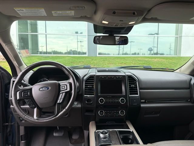 Used 2018 Blue Ford Limited image 11
