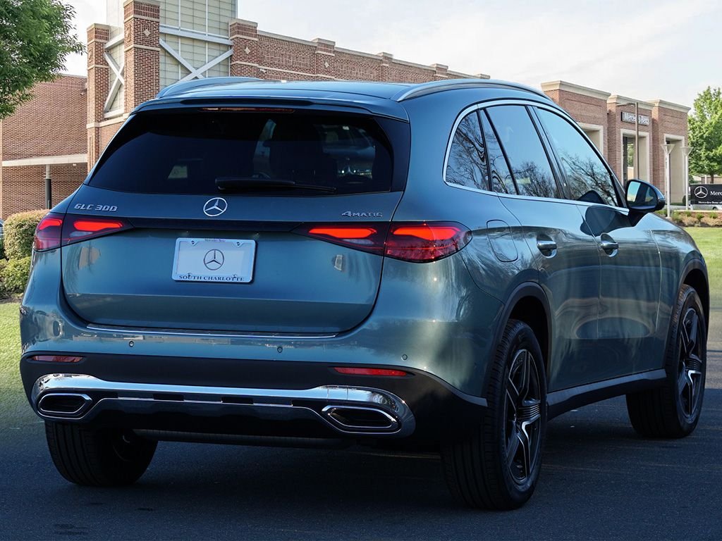 Used 2026 Verde Silver Metallic Mercedes-Benz GLC 300 image 6
