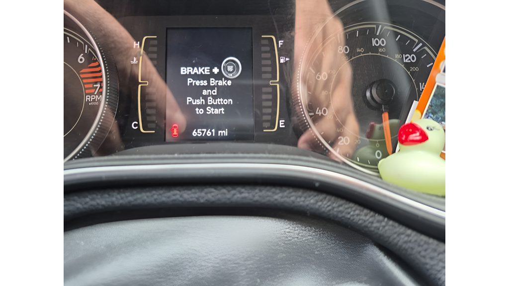 Used 2020 Velvet Jeep Latitude Plus image 9