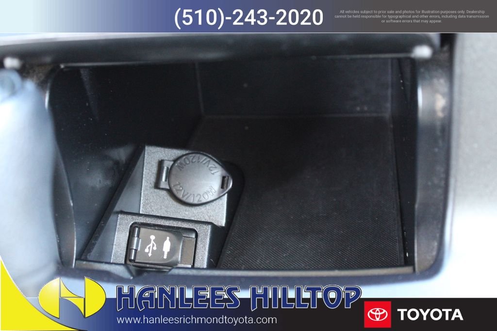 2015 Toyota Camry LE - Photo 22