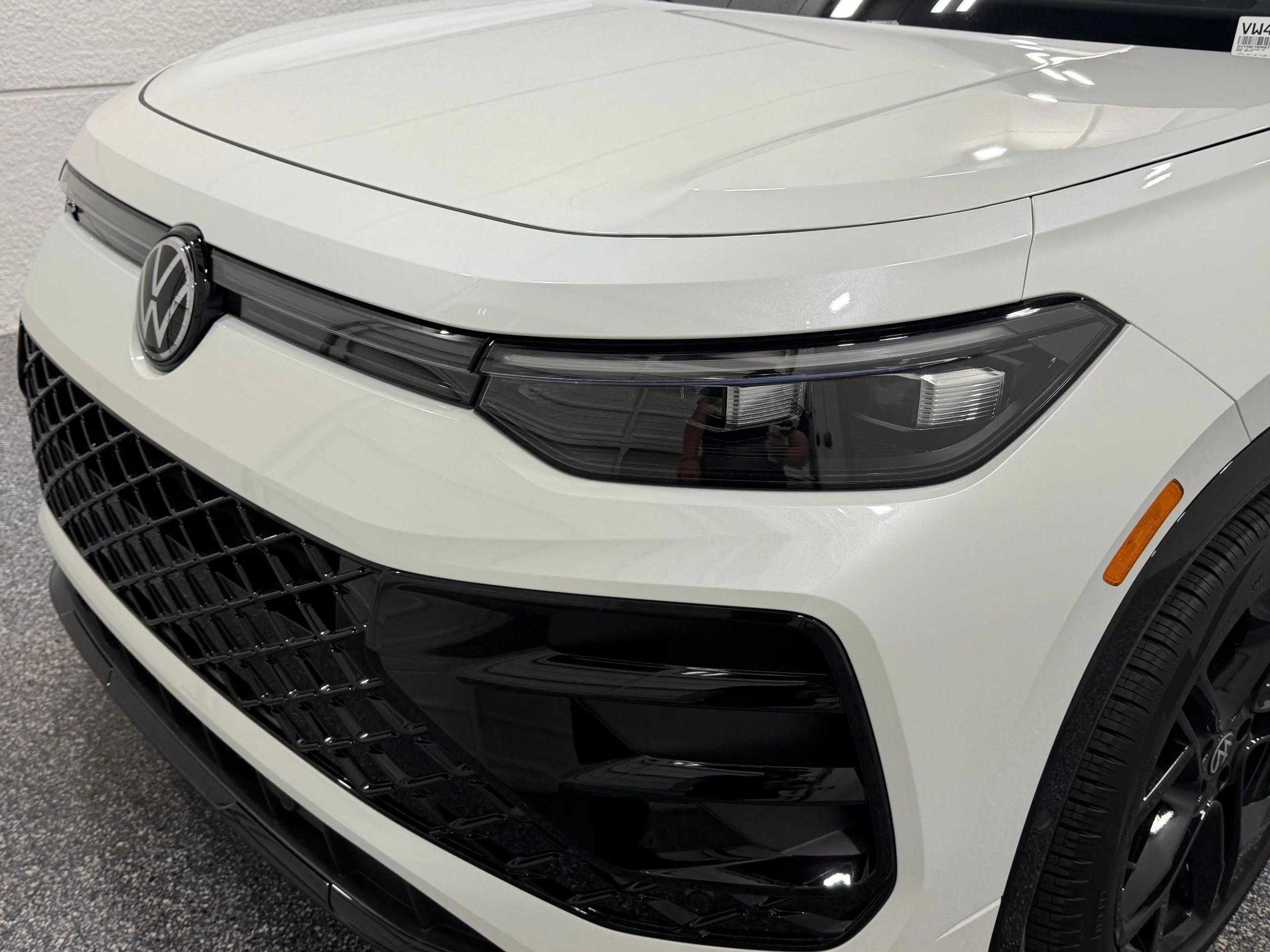 New 2026 White Volkswagen SE R-Line Black image 15