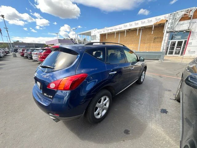 Used 2010  Nissan SL image 7