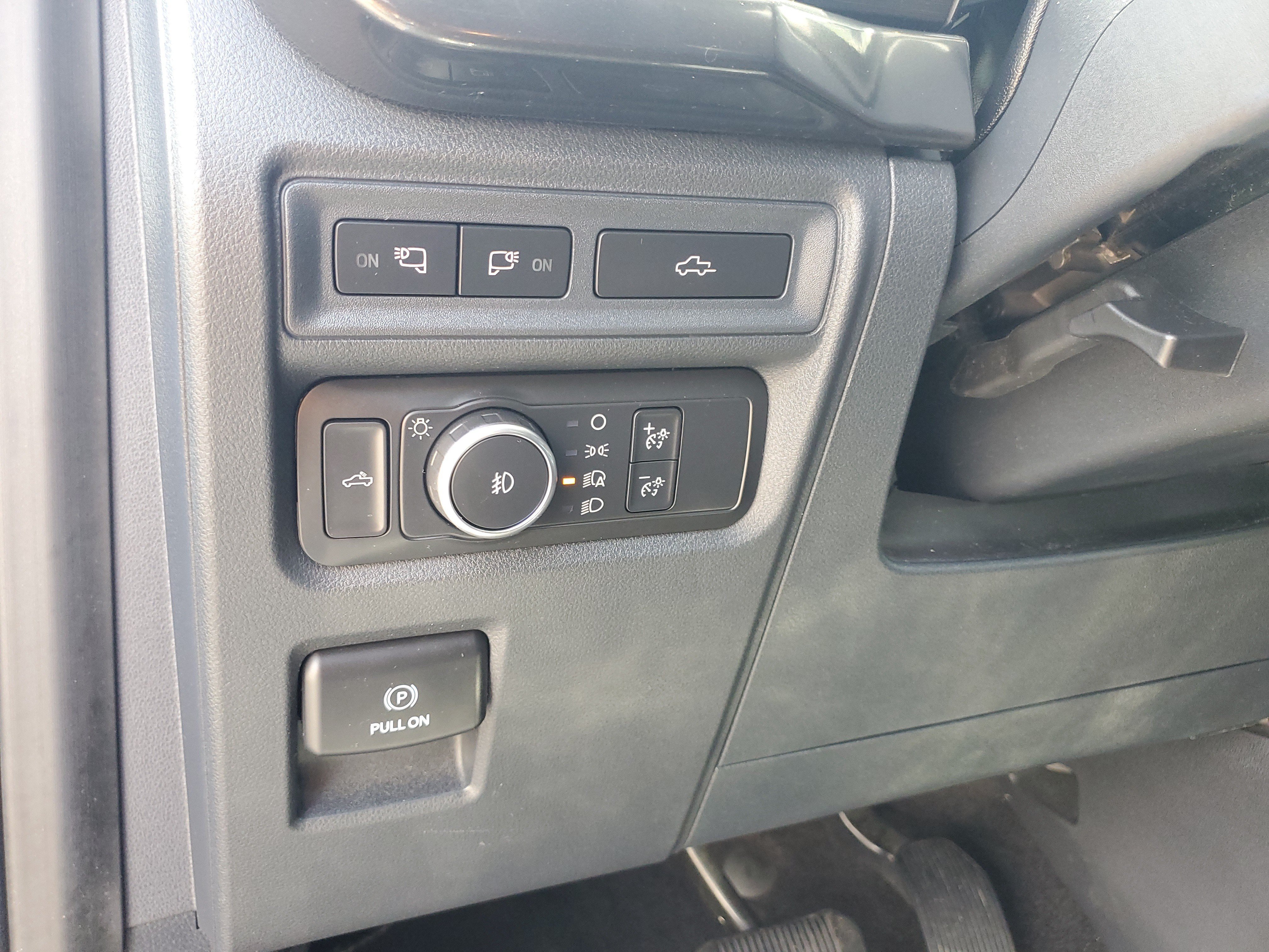 Used 2021 Blue Metallic Ford XLT image 25