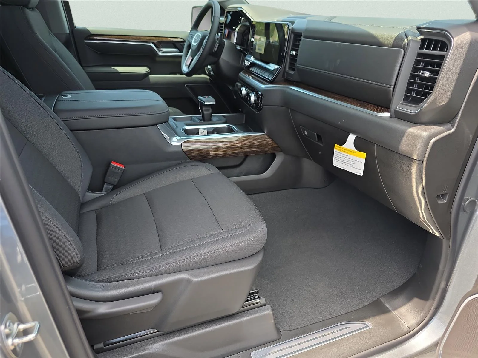 New 2026 Sterling Metallic GMC Elevation image 11