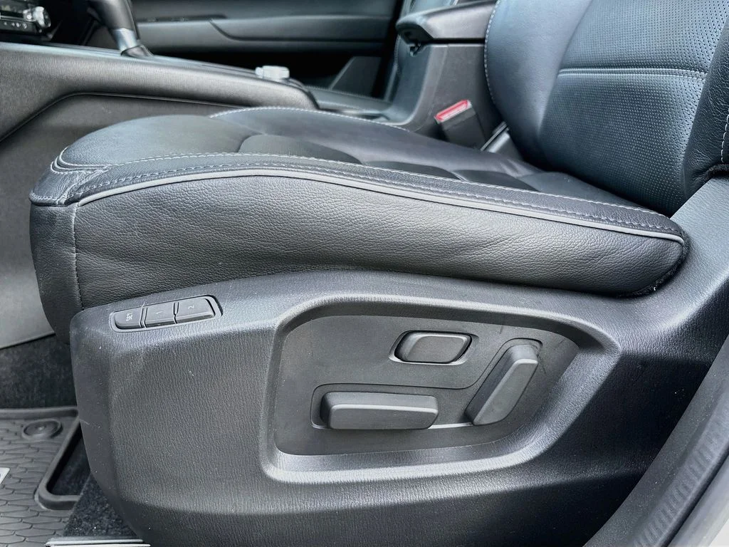 Used 2025 Quartz Metallic Mazda 2.5 S Preferred Package image 19