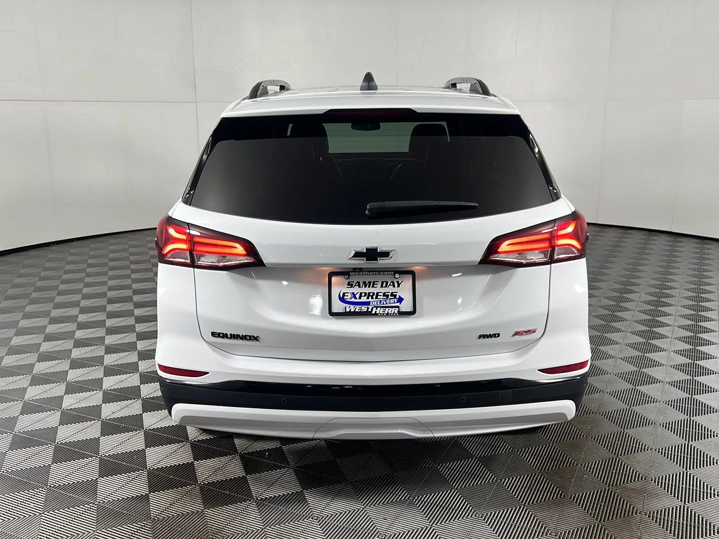 Used 2024 Summit White Chevrolet RS image 5
