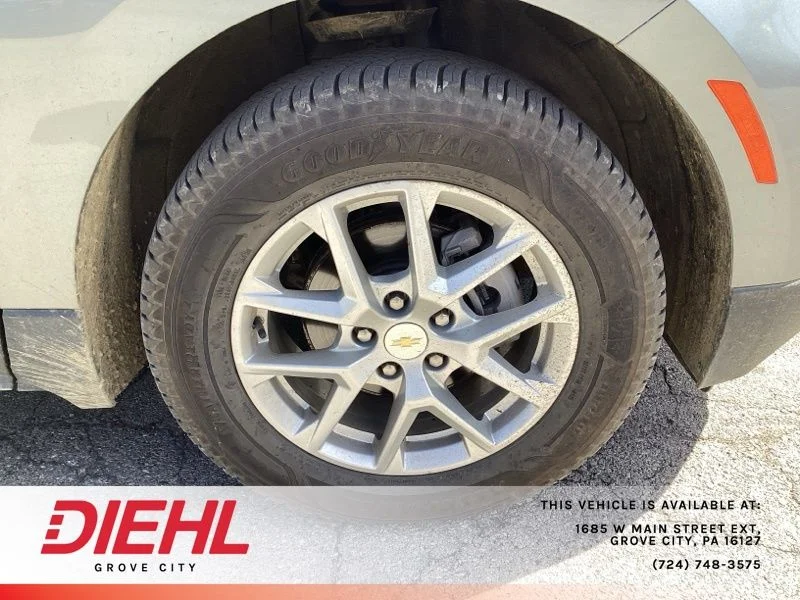 Used 2024 Gray Chevrolet LT image 9