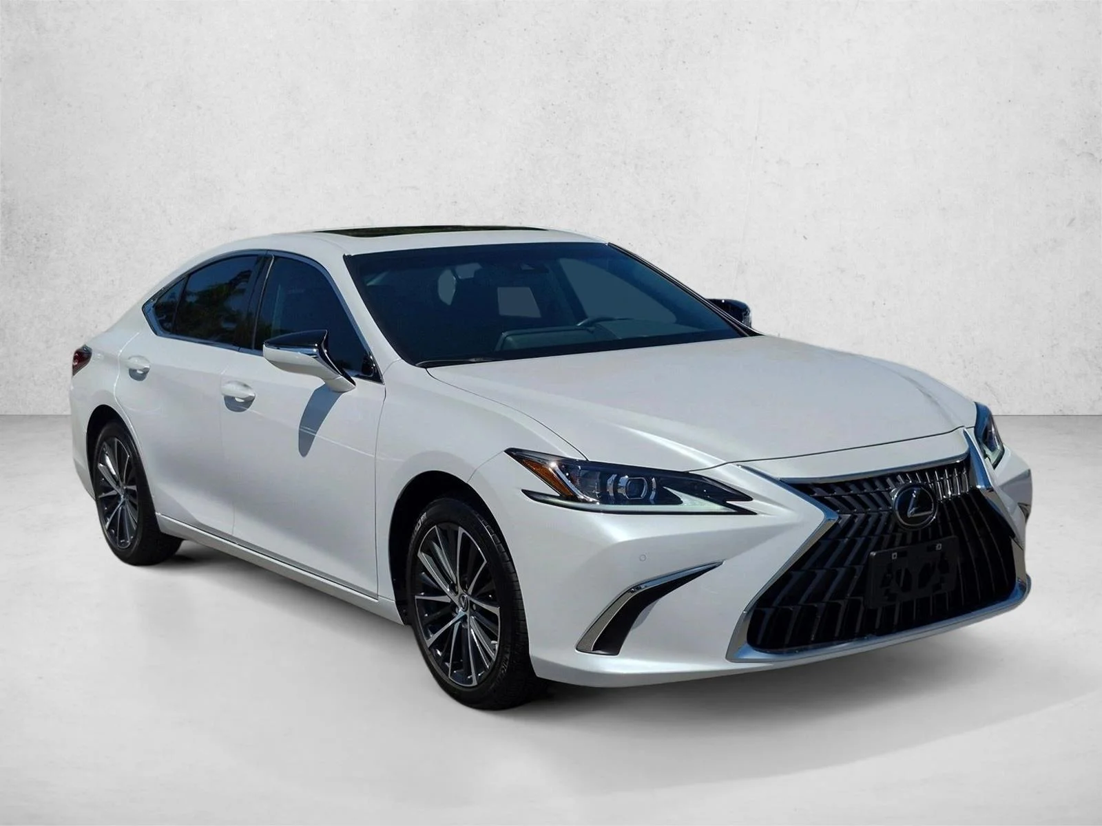 Certified Used 2025 Eminent White Pearl Lexus ES 350 image 3