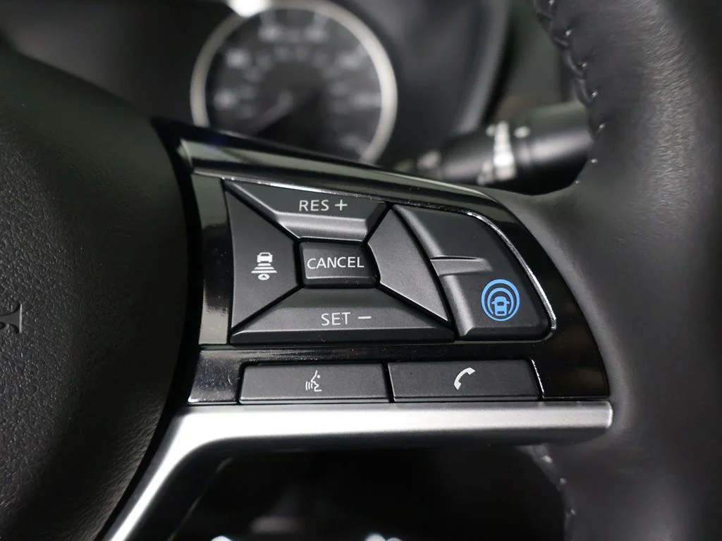 Used 2023 Black Nissan 2.5 SL image 45
