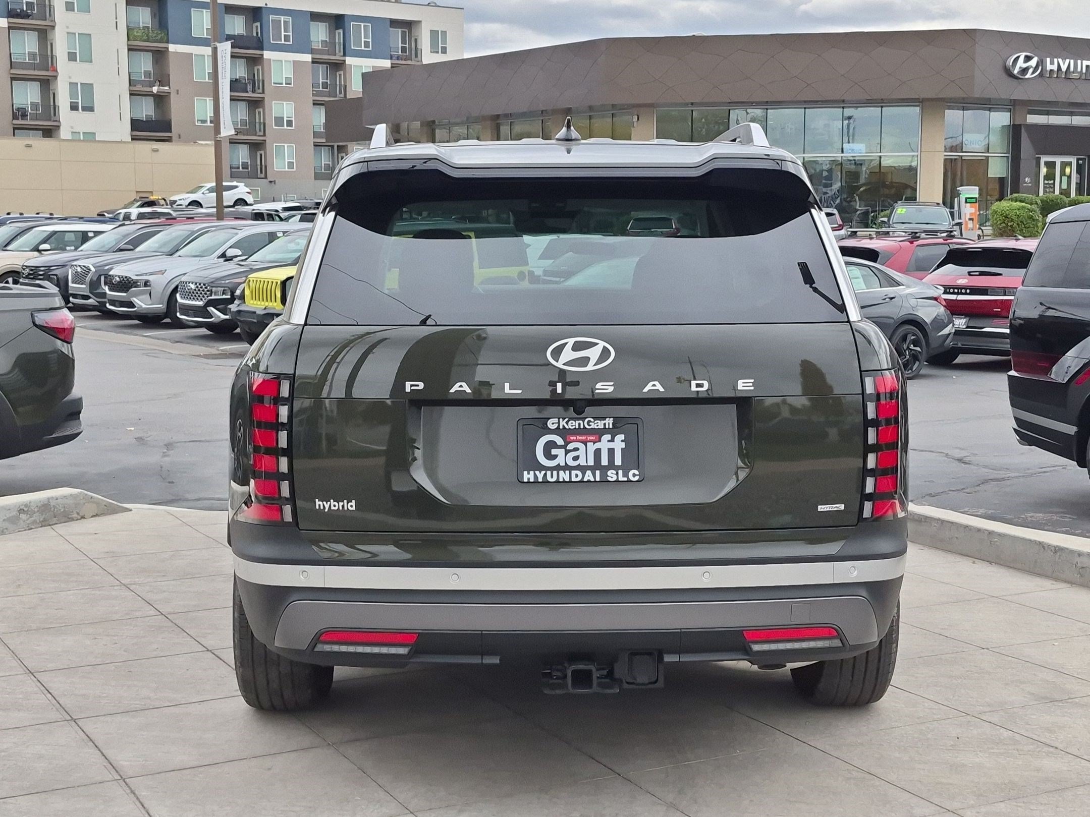 New 2027 Titan Green Pearl Hyundai SEL Premium 7P image 4
