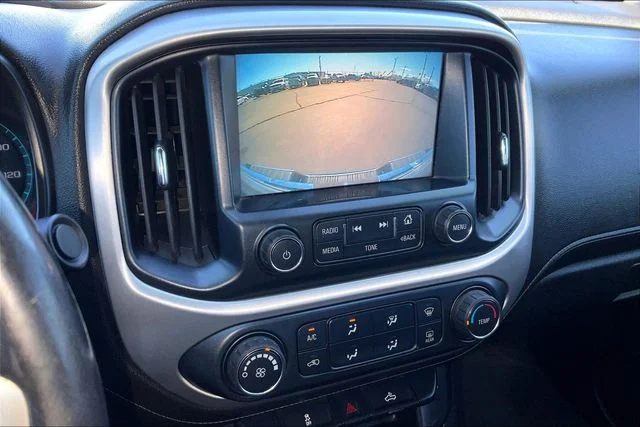 Used 2017 Silver GMC SLE1 image 23