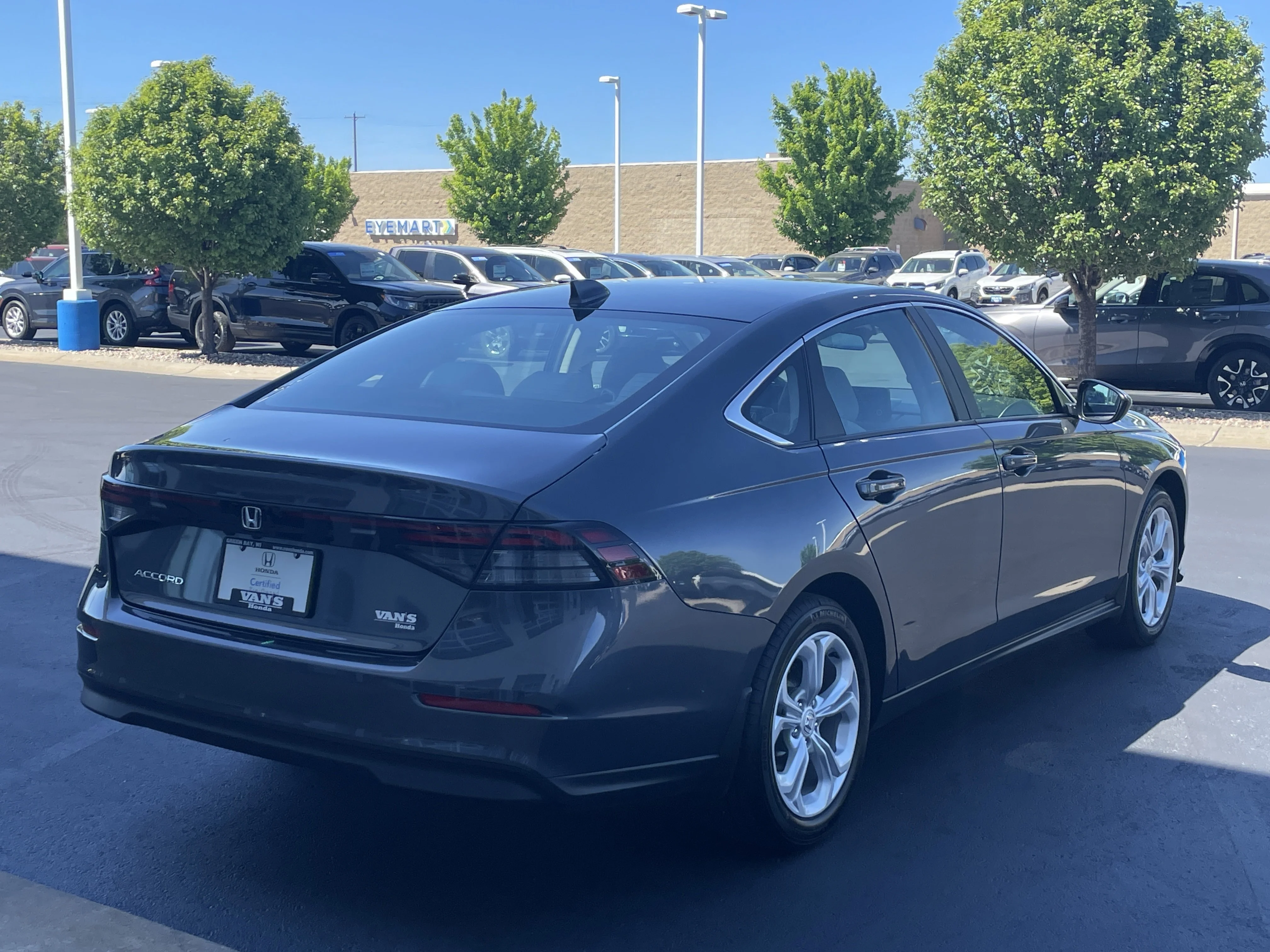 Certified Used 2025 Meteorite Gray Metallic Honda 1.5T LX image 9