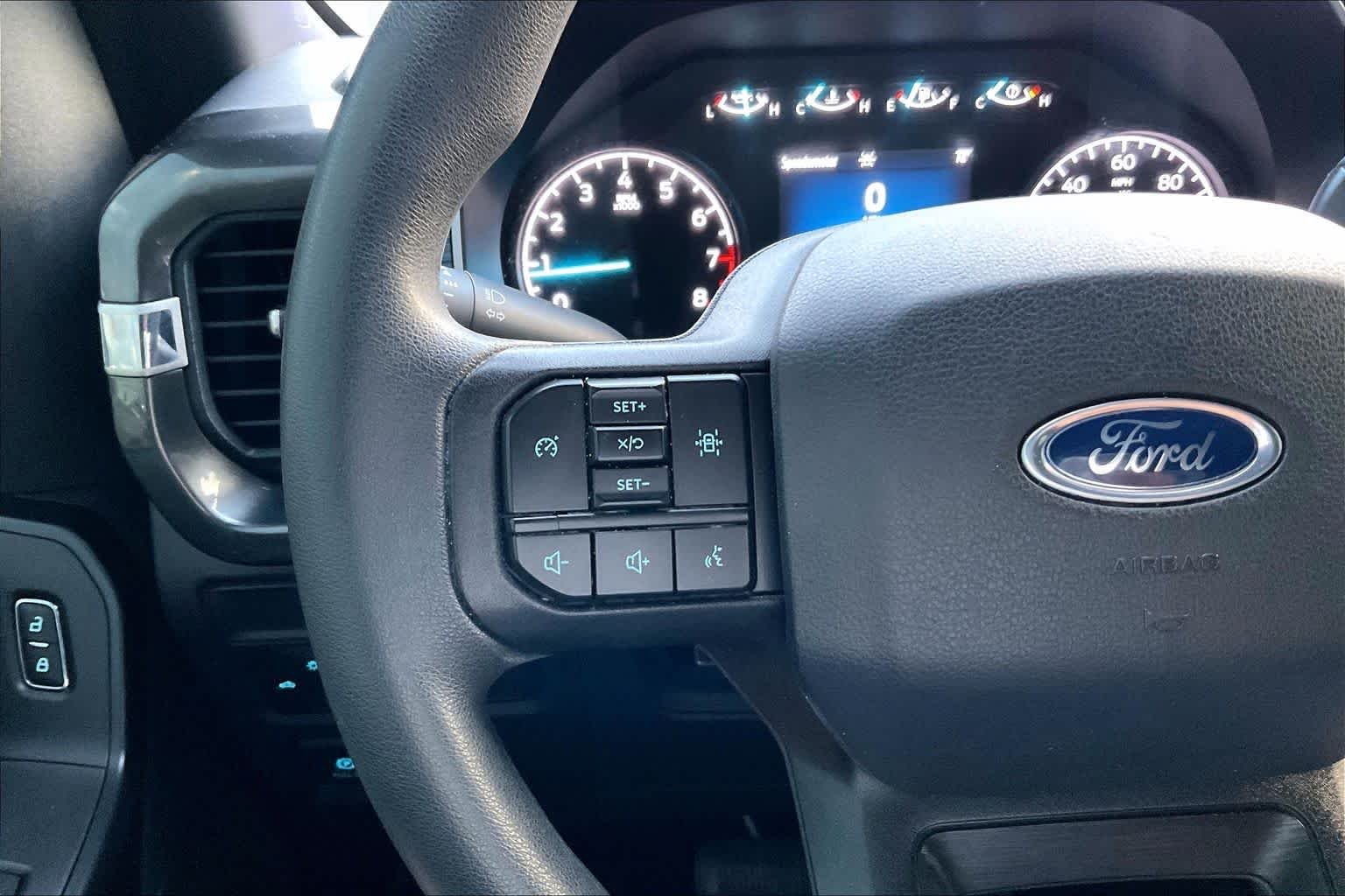 Used 2021 Agate Black Ford XL image 23