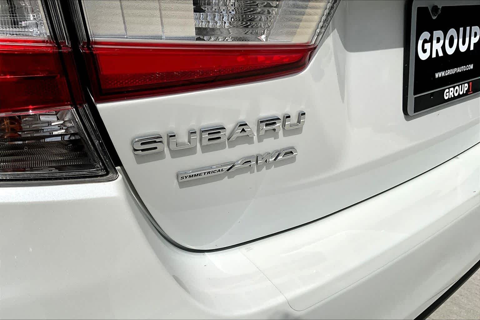 Used 2022 Crystal White Pearl Subaru  image 29