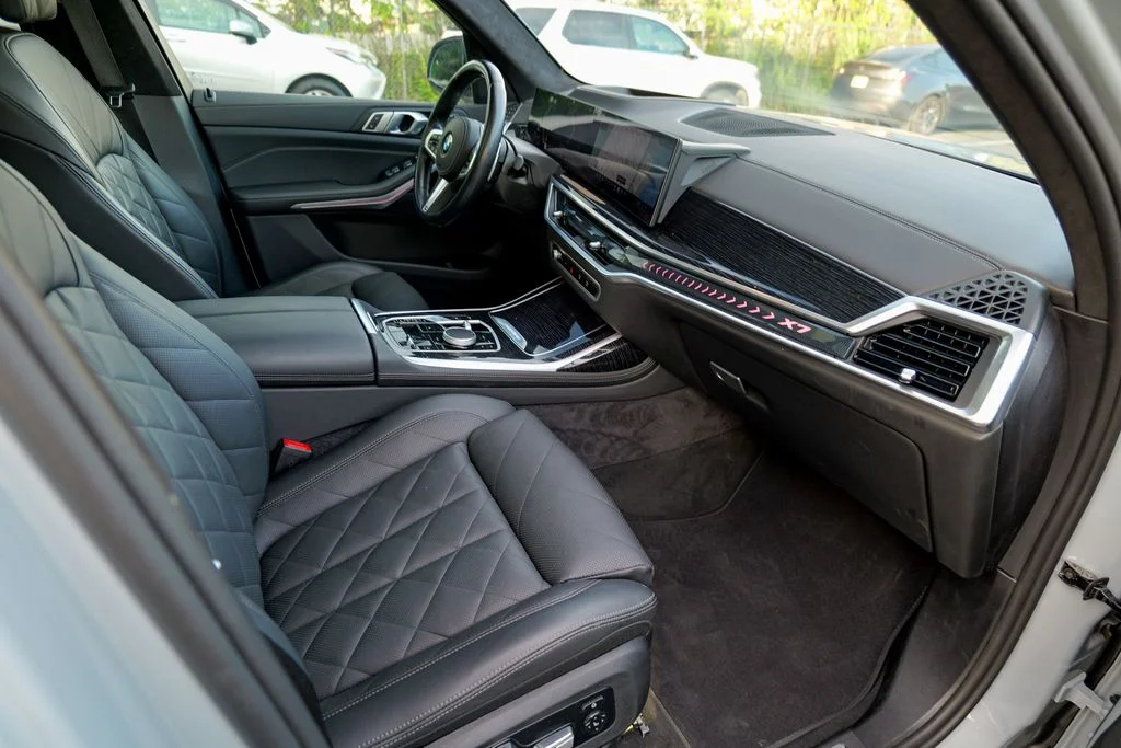 Used 2024 Brooklyn Gray Metallic BMW xDrive40i image 40