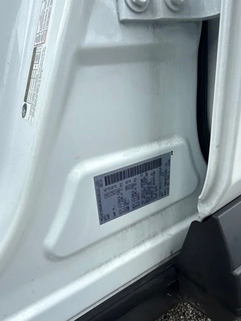 Used 2025 White Nissan SV image 33