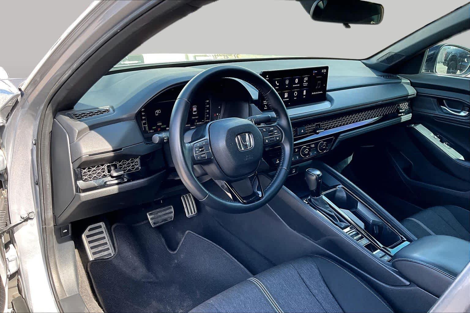 Used 2023 Lunar Silver Metallic Honda Sport image 18