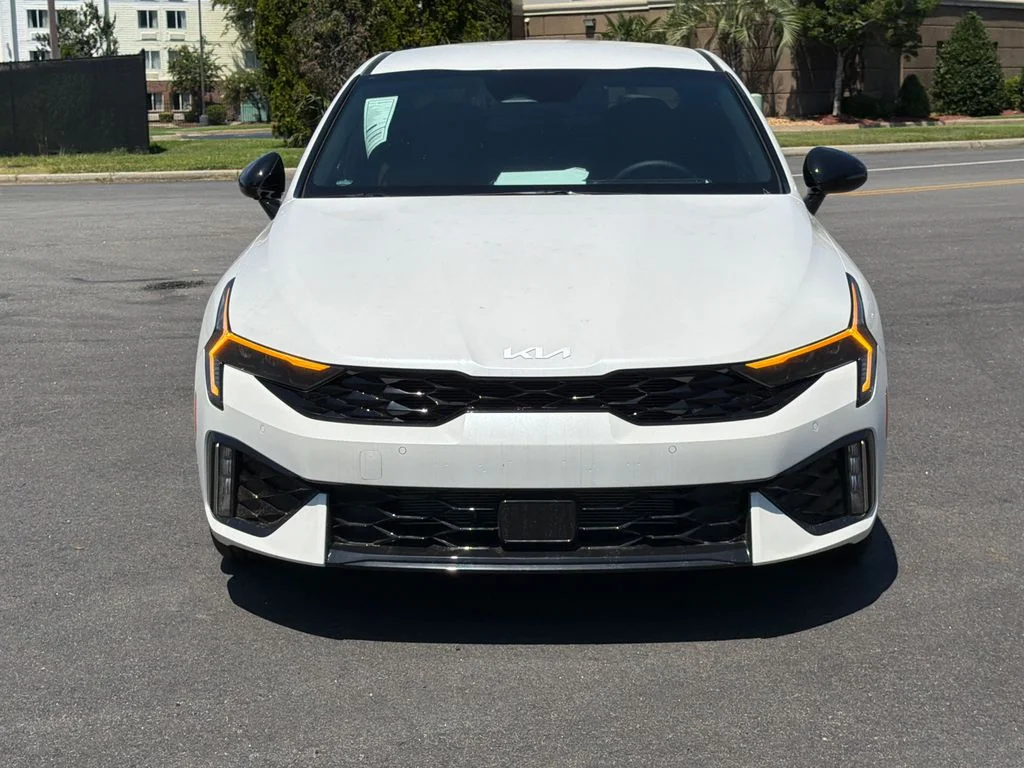 New 2026 White Kia GT-Line image 2