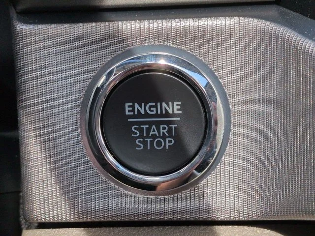 New 2027 Gray Ford Platinum image 31