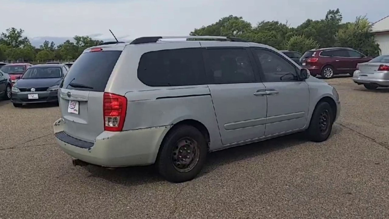 2012 Kia Sedona LX
