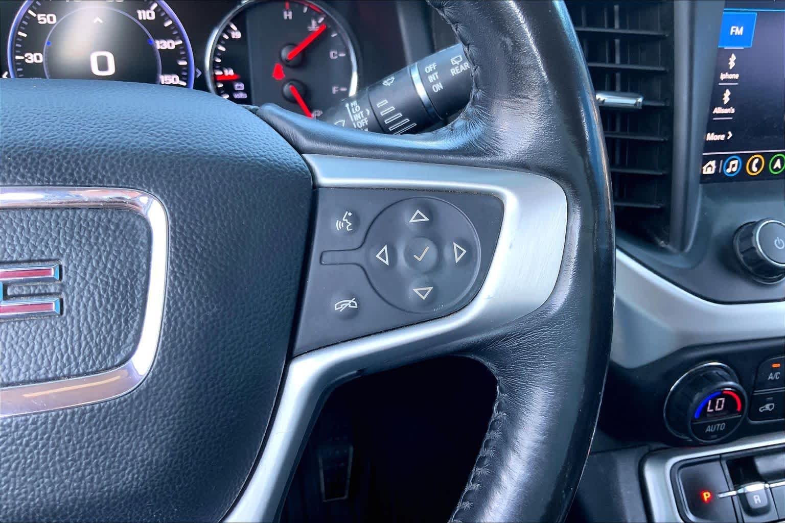 Used 2020 Dark Sky Metallic GMC SLT image 25