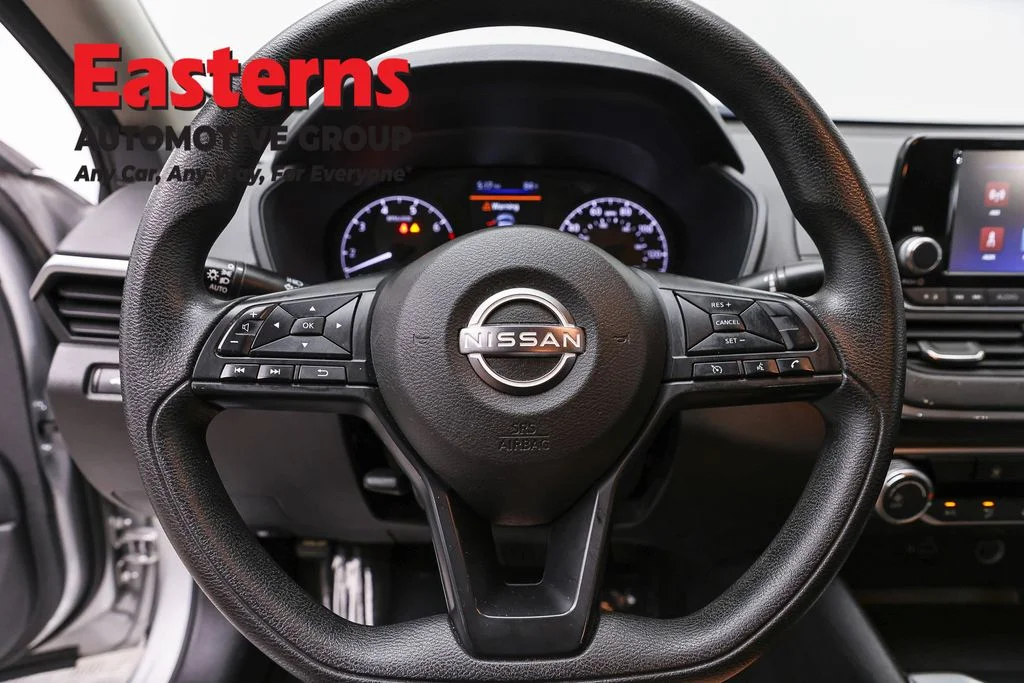 Used 2023 Silver Nissan 2.5 S image 10