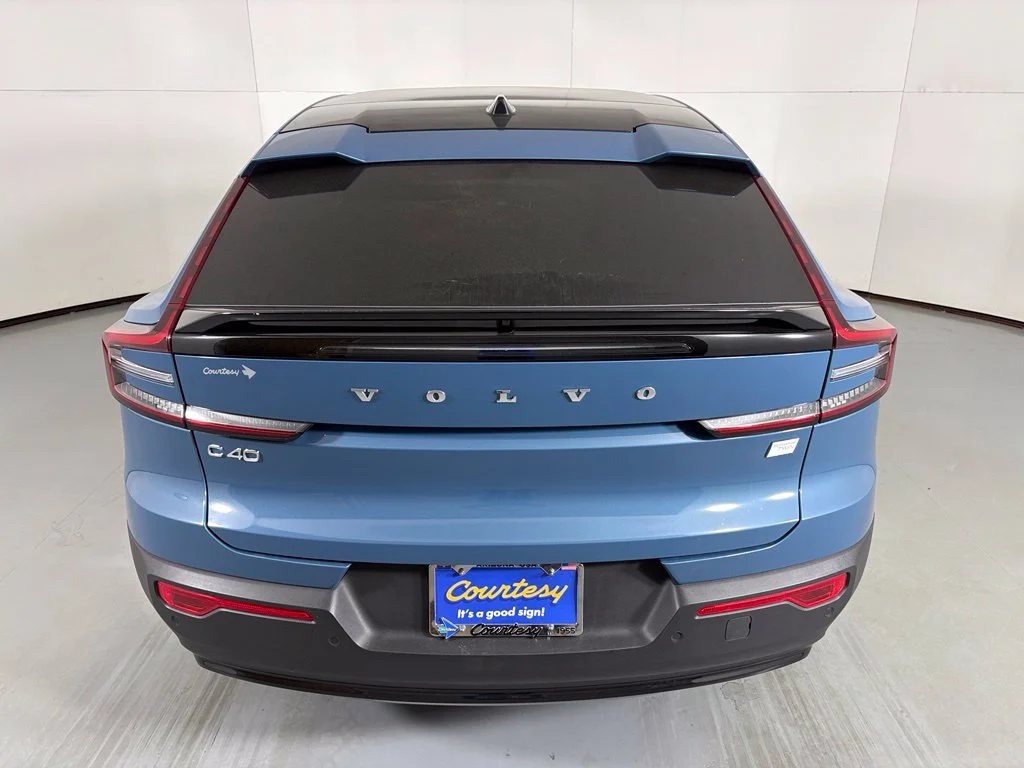 Used 2023 Blue Volvo Ultimate image 7