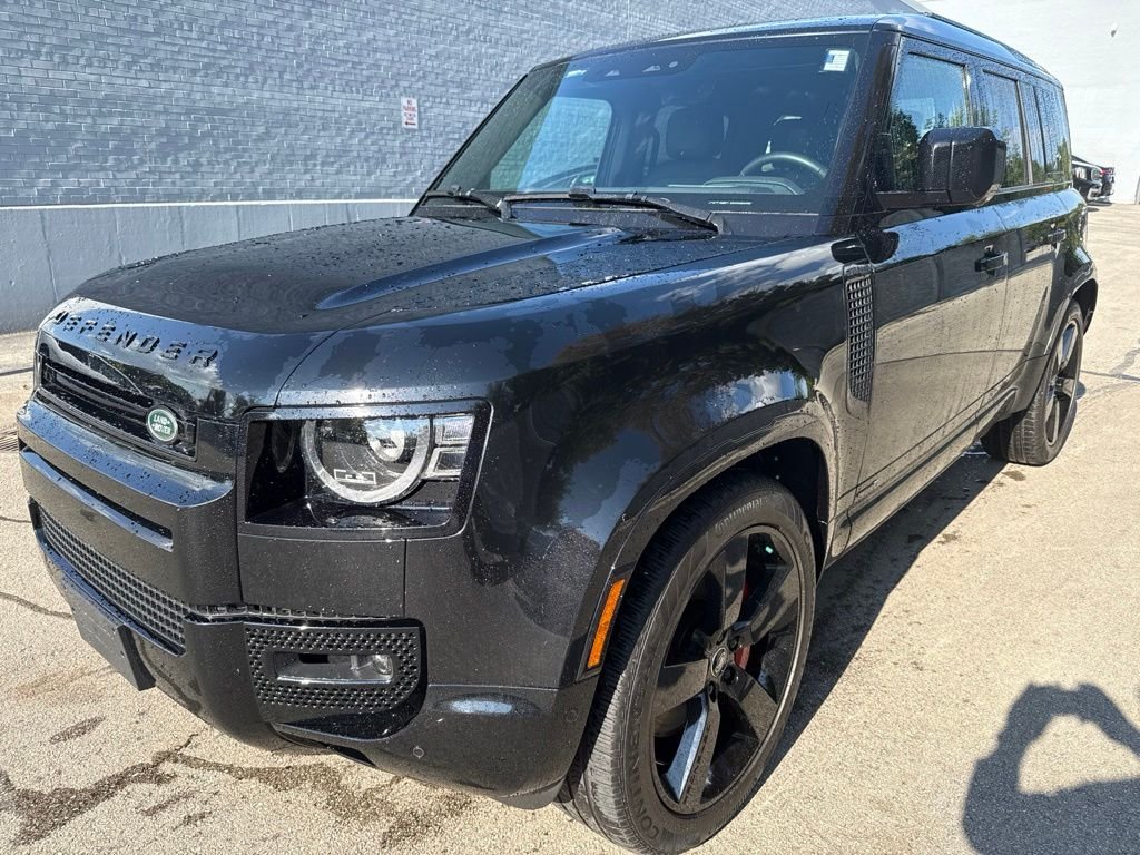 Used 2024 Black Land Rover X image 1