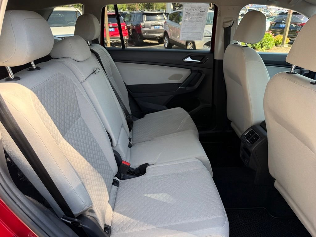 Used 2018 Cardinal Red Metallic Volkswagen 2.0T S image 18