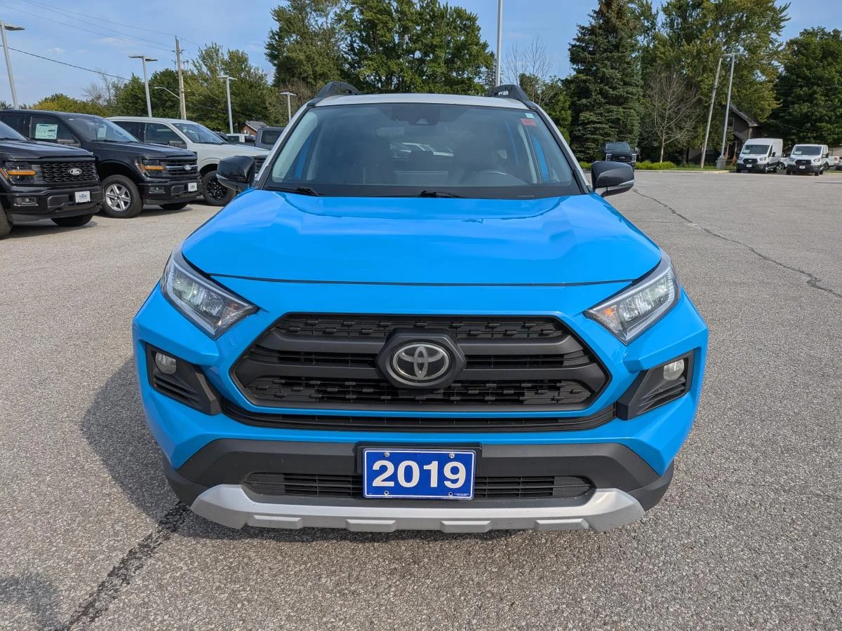Used 2019 Blue Toyota Trail image 2