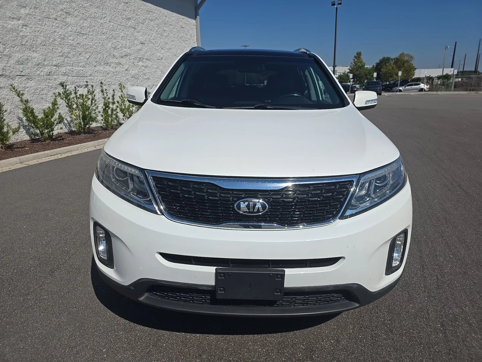 Used 2014 White Kia EX image 2