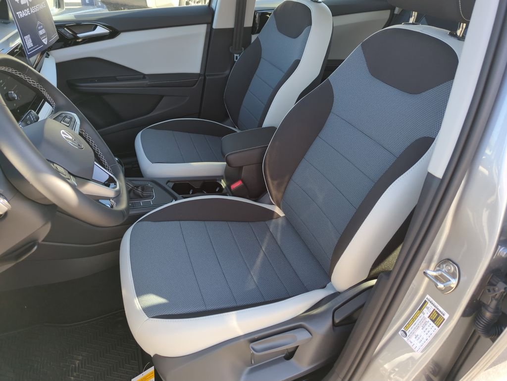 New 2026 Silver Volkswagen 1.5T S image 12