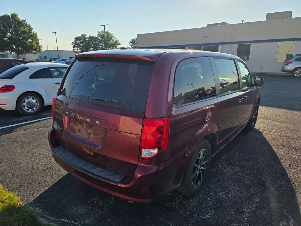 Used 2019 Octane Red Pearlcoat Dodge SE Plus image 4