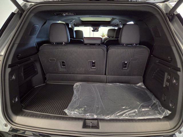 2027 Chevrolet Traverse RS - Photo 17